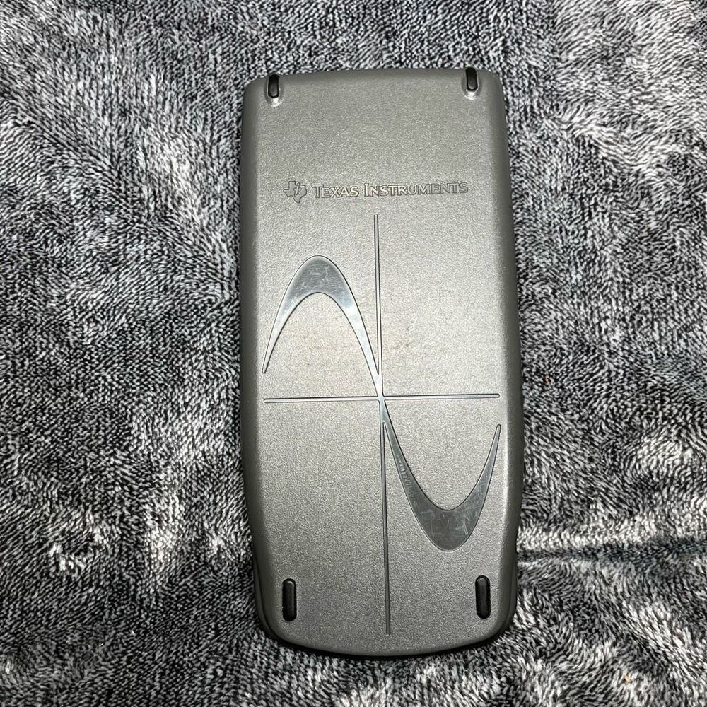 Texas Instruments 85 Graphing Calculator TI-82 With Cover Tested Working Used